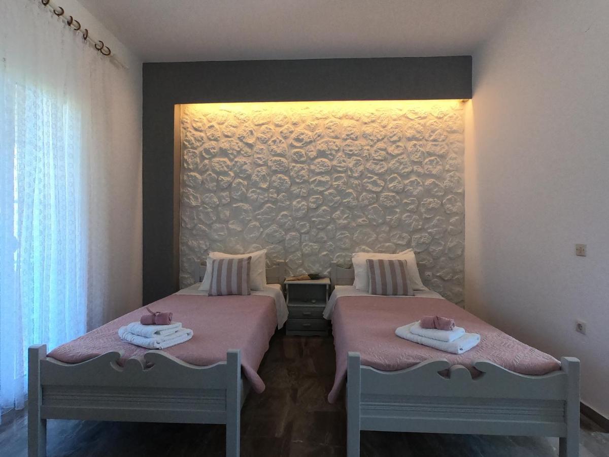 Spiridoula 1 Studios & Apartments Сидари Екстериор снимка